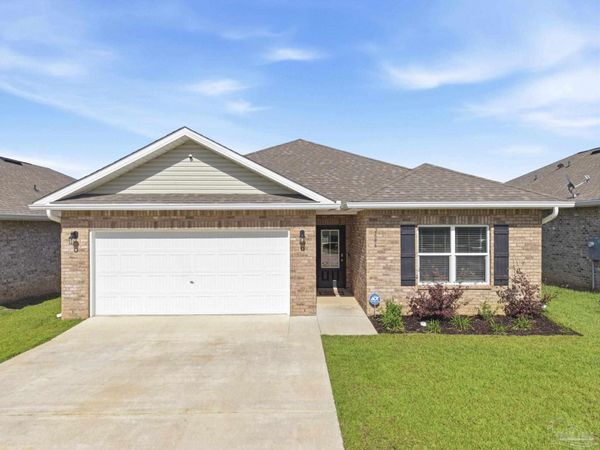 2686 Avalon St, Cantonment, FL 32533