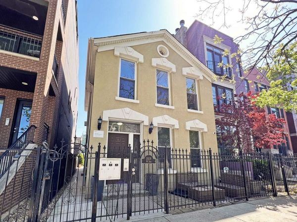 1819 W Iowa Street , Unit 1R, Chicago, IL 60622
