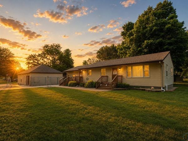 404 Harrison Street, Whiting, IA 00000