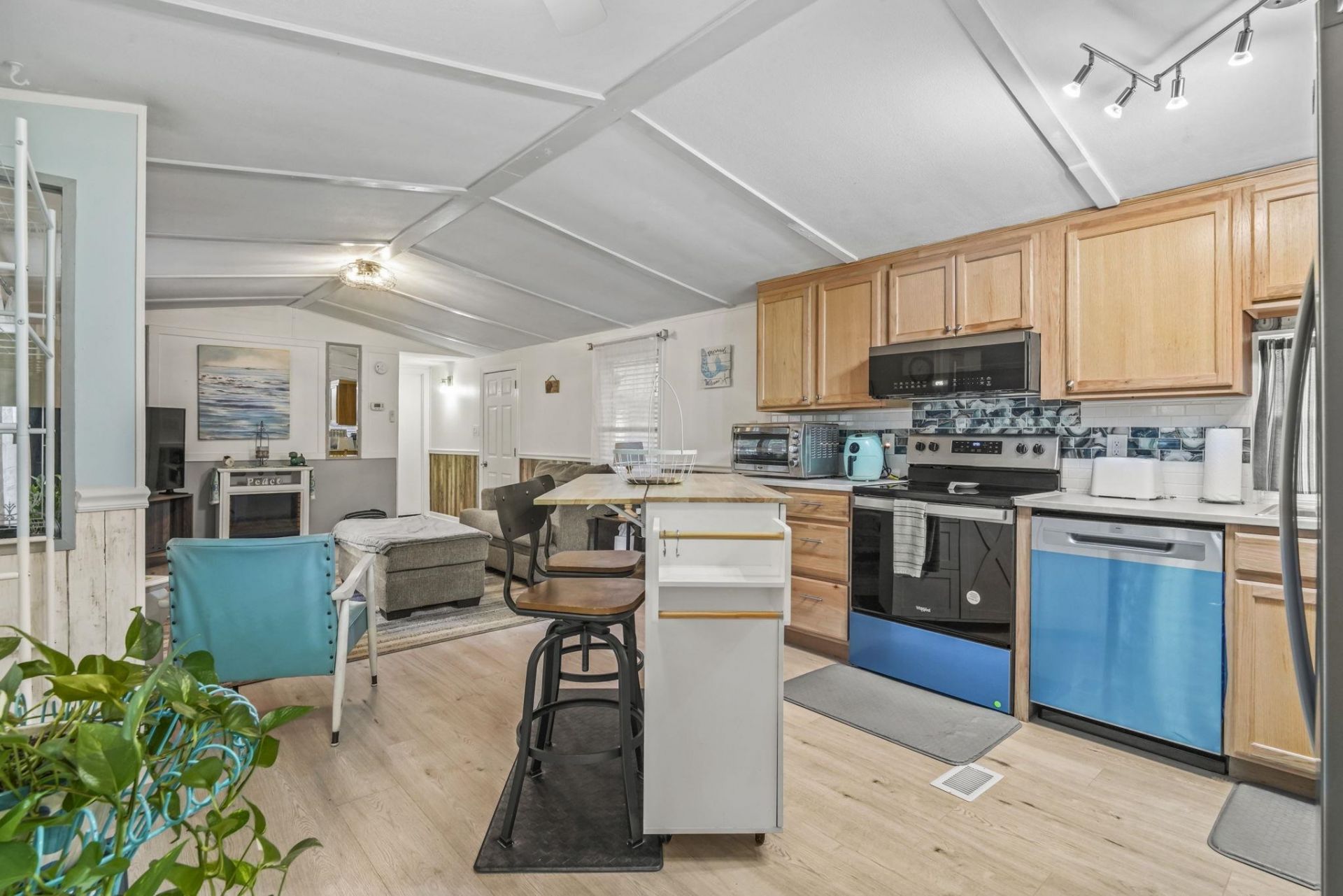 167 Crooked Island Circle Photo 19