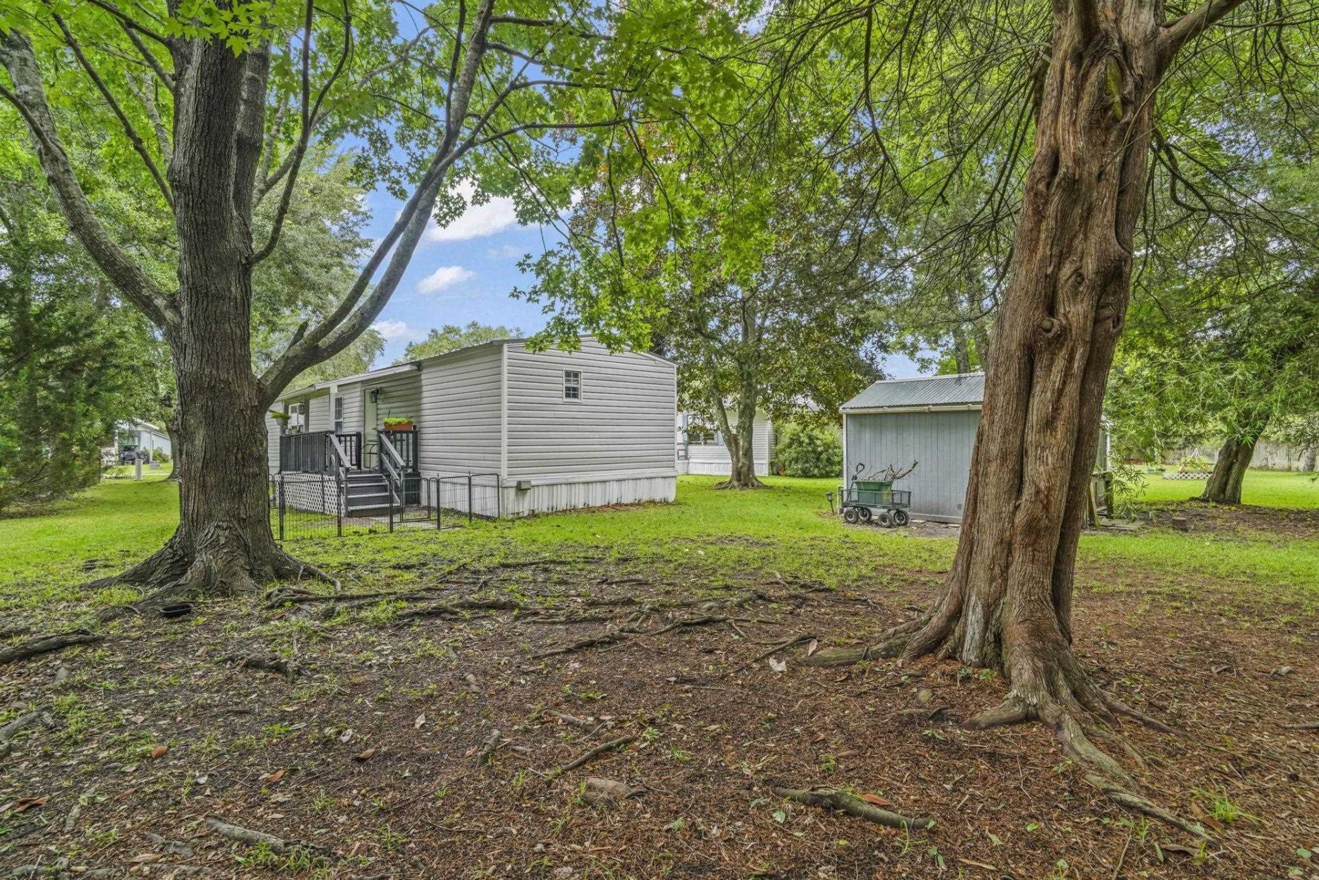 167 Crooked Island Circle Photo 7
