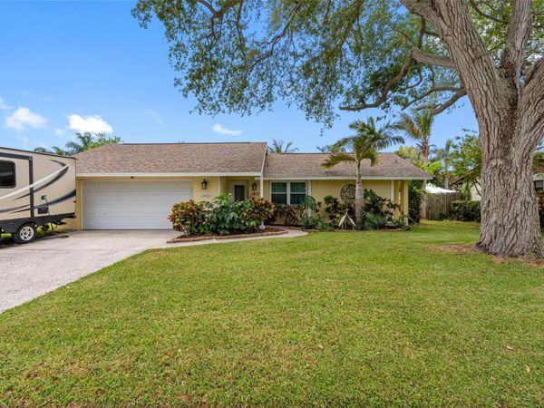 13440 RUSTIC PINES BOULEVARD S, SEMINOLE, FL 33776