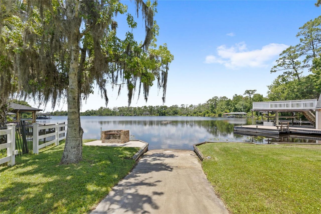 240 W 7th Street, Chuluota, FL 32766 Photo