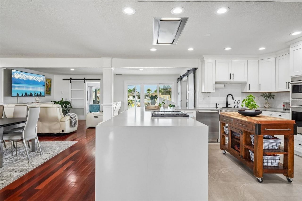 4379 44th Street S, Saint Petersburg, FL 33711 Photo