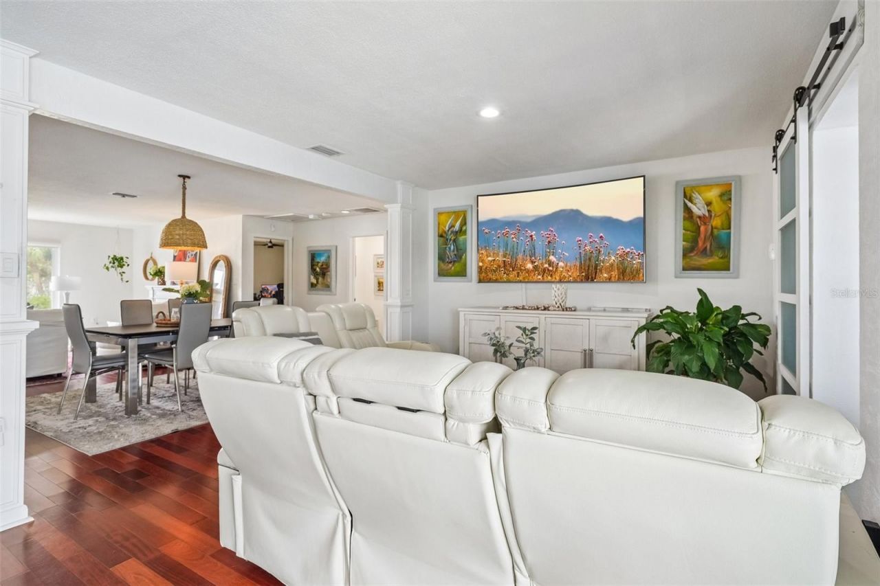 4379 44th Street S, Saint Petersburg, FL 33711 Photo