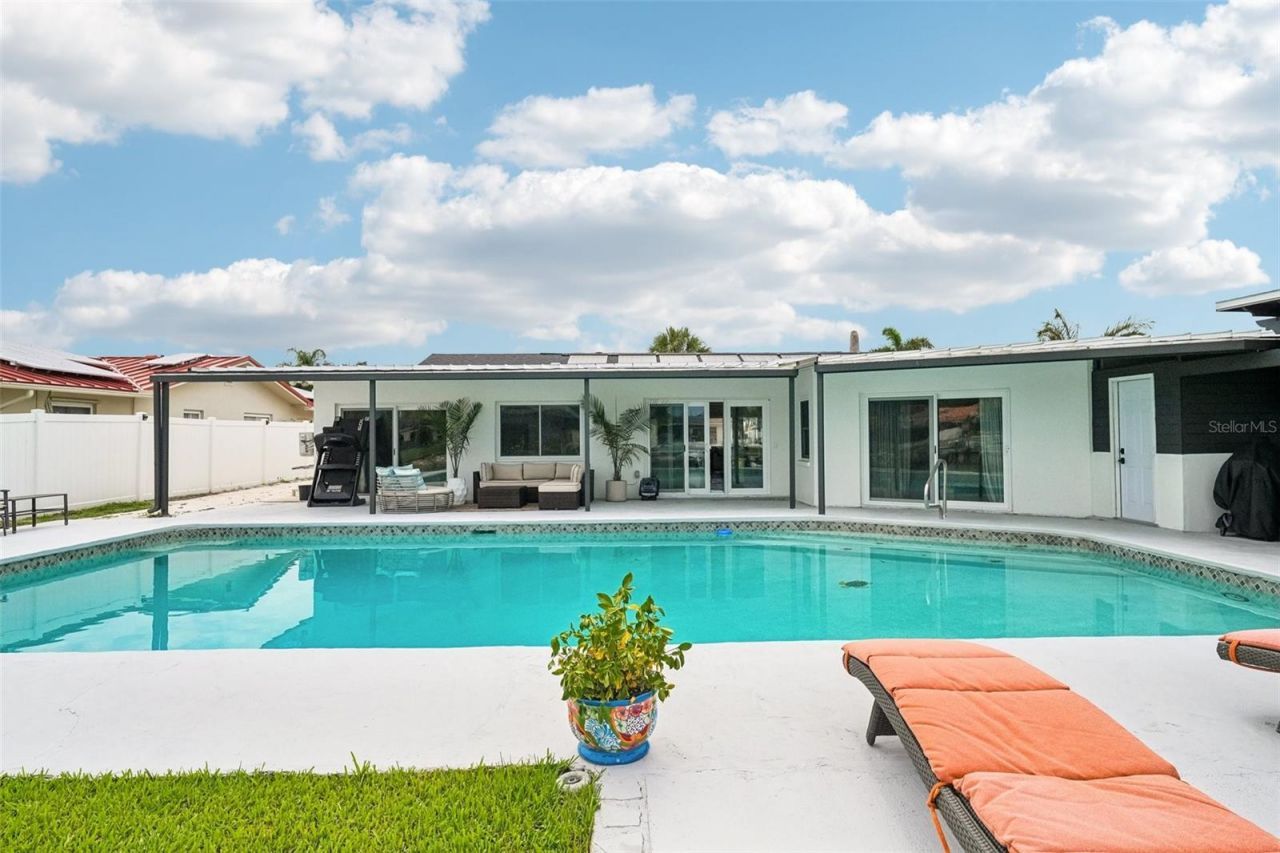 4379 44th Street S, Saint Petersburg, FL 33711 Photo