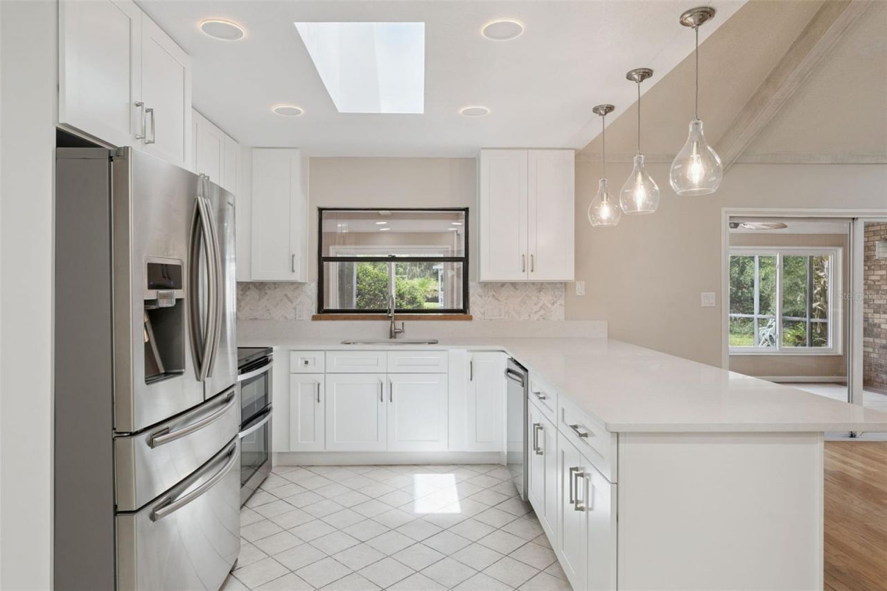 4334 N Landmark Drive, Orlando, FL 32817 Photo