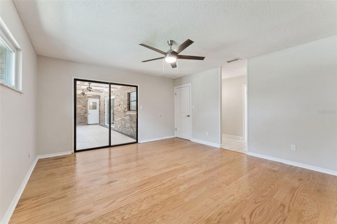 4334 N Landmark Drive, Orlando, FL 32817 Photo