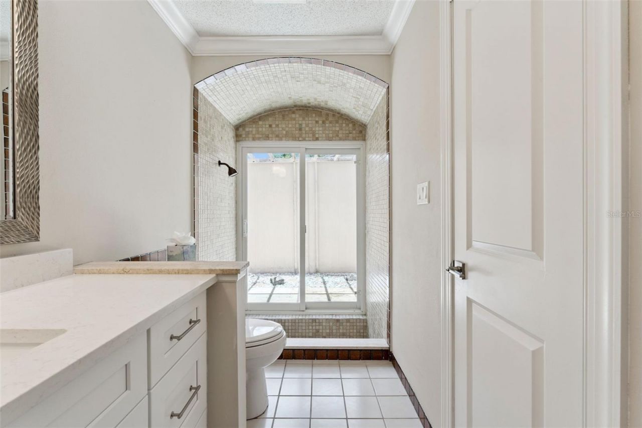 4334 N Landmark Drive, Orlando, FL 32817 Photo