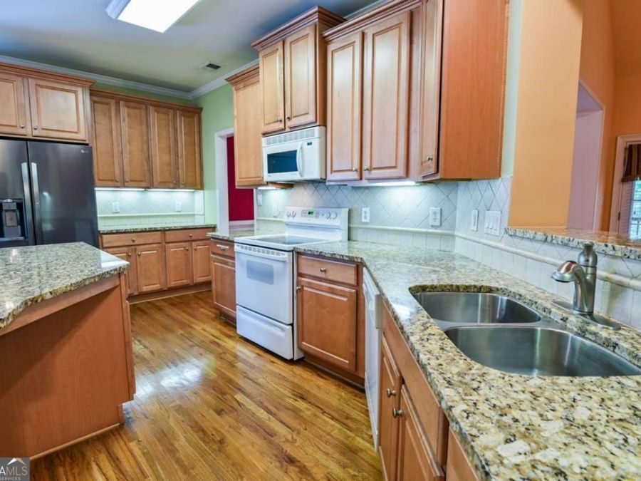 Property Image 8