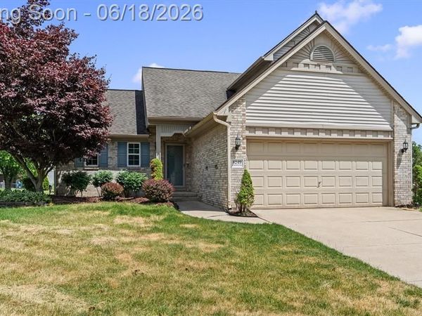 8249 Clocktower Court, Romulus, MI 48174