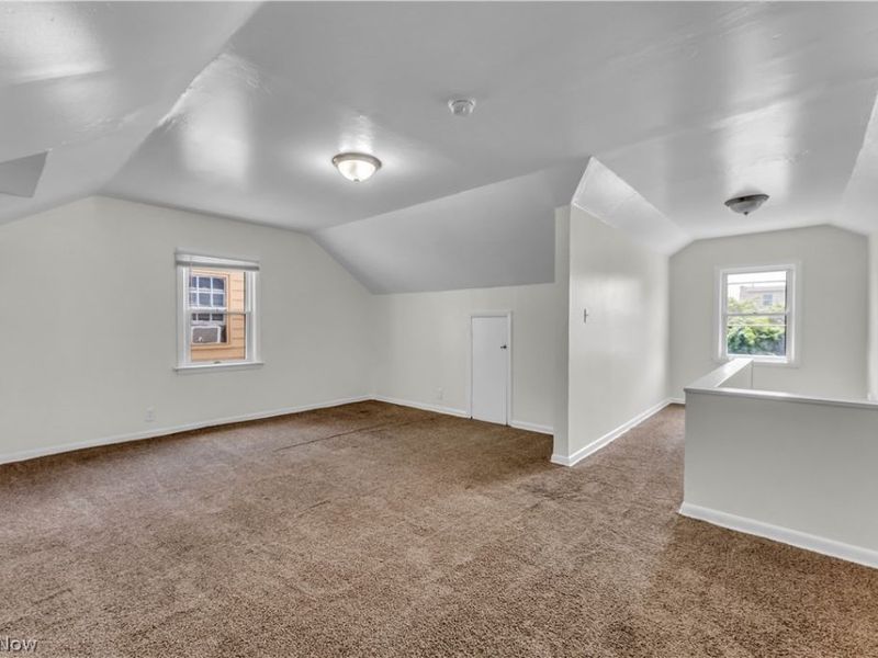 16004 Invermere Avenue , Cleveland, OH 44128 Photo 17