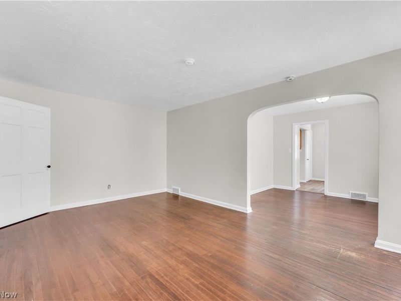 16004 Invermere Avenue , Cleveland, OH 44128 Photo 5