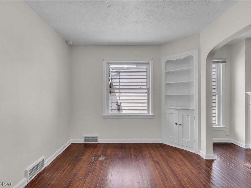 16004 Invermere Avenue , Cleveland, OH 44128 Photo 8