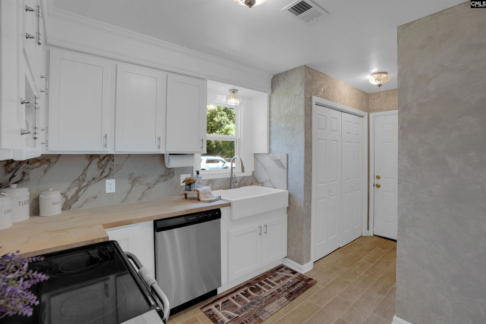 173 E Dean Road  Photo 25