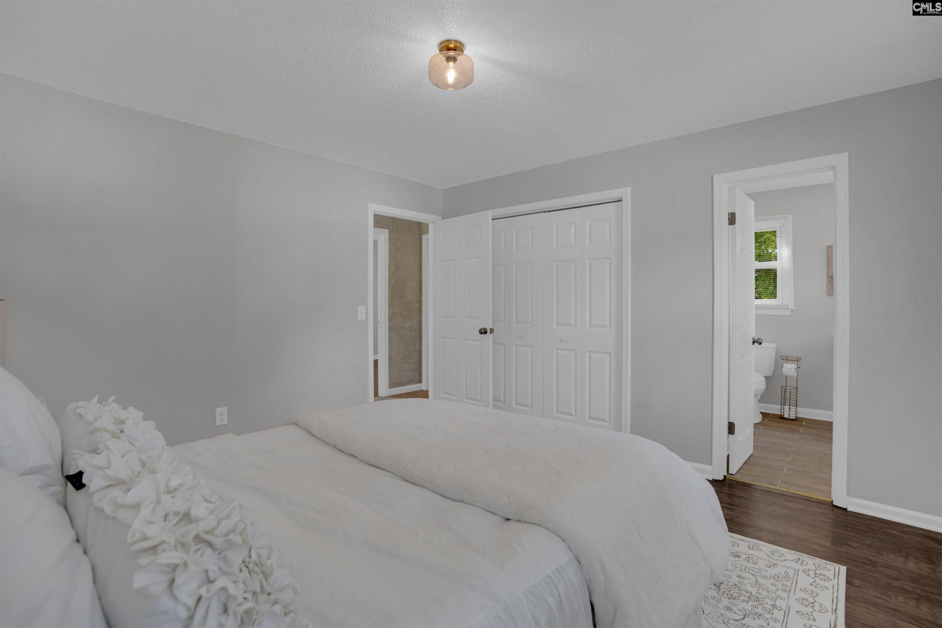 173 E Dean Road  Photo 31