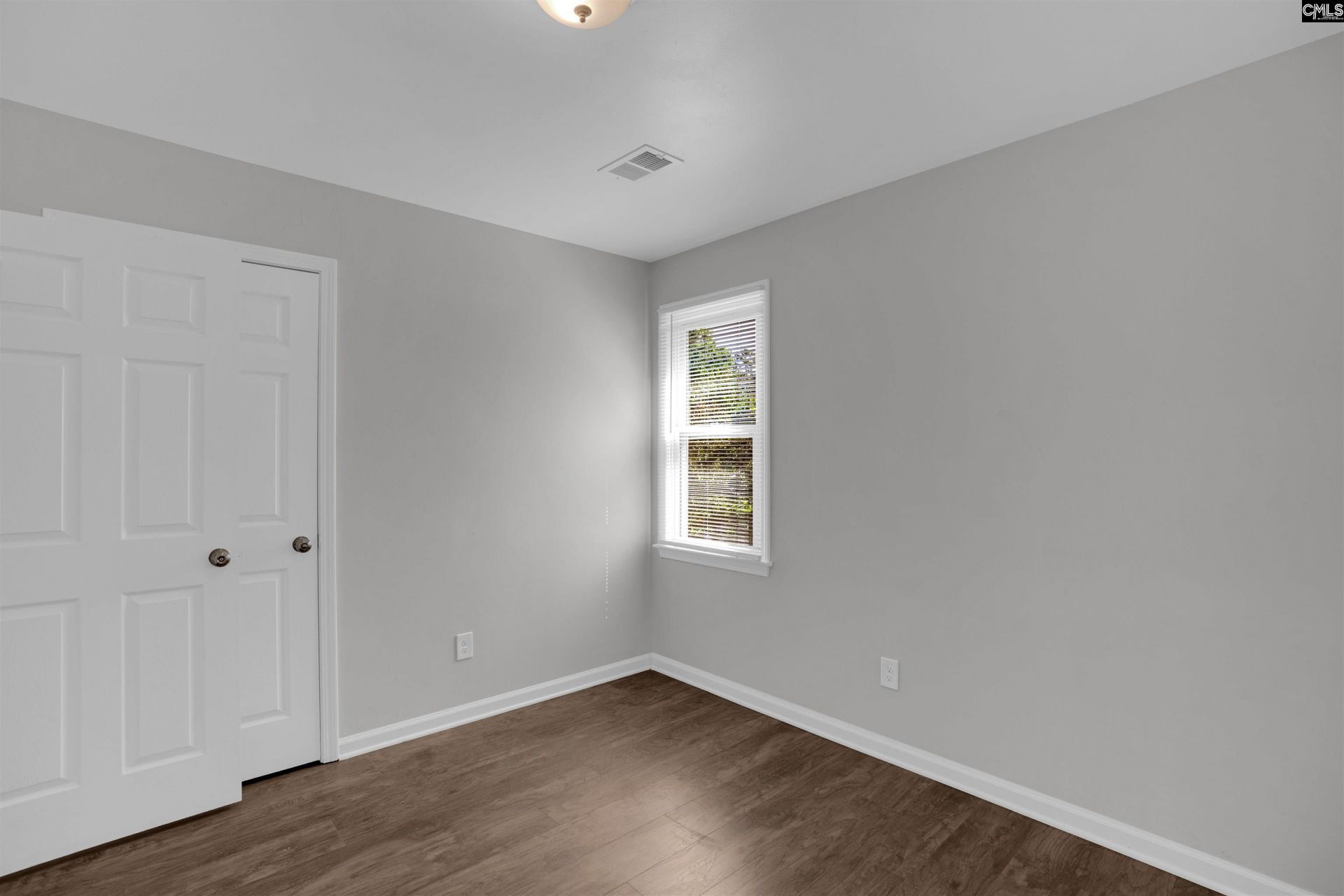 173 E Dean Road  Photo 35