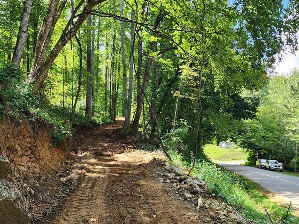 618 Dark Ridge Road, Sylva, NC 28779