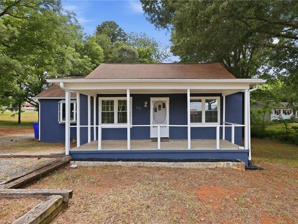 615 N Churton Street , Hillsborough, NC 27278