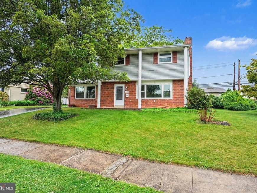 100 Lancaster Boulevard, Mechanicsburg, PA 17055 Main Photo