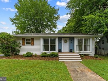 203 MAPLE STREET, MIDDLEBURG, VA 20117