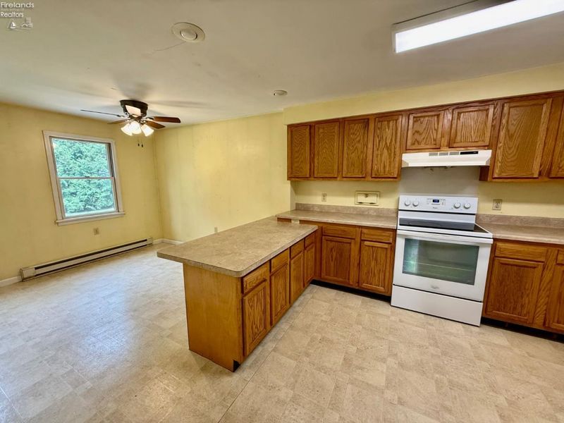 4 Stoutenburg Drive, Norwalk, OH 44857 Photo 5