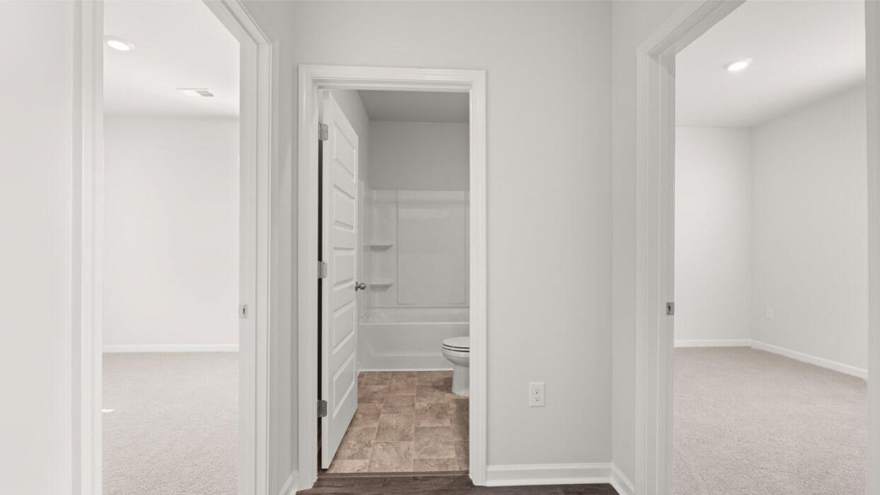 820 Feldspar Manor Photo 21