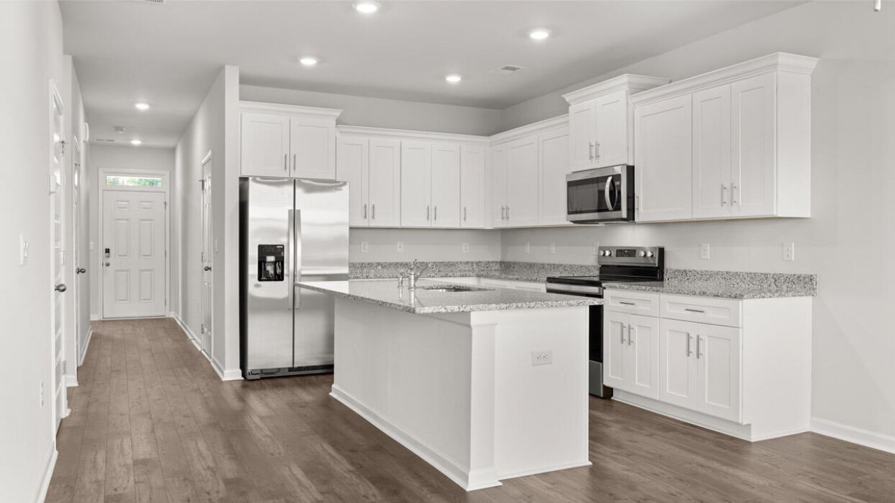 820 Feldspar Manor Photo 6