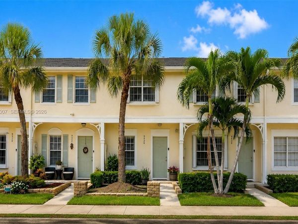 9928 NW 57th Manor, Coral Springs, FL 33076