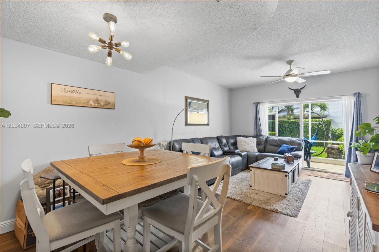 9928 NW 57th Manor, Coral Springs, FL 33076 Photo