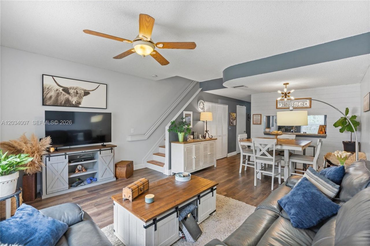 9928 NW 57th Manor, Coral Springs, FL 33076 Photo