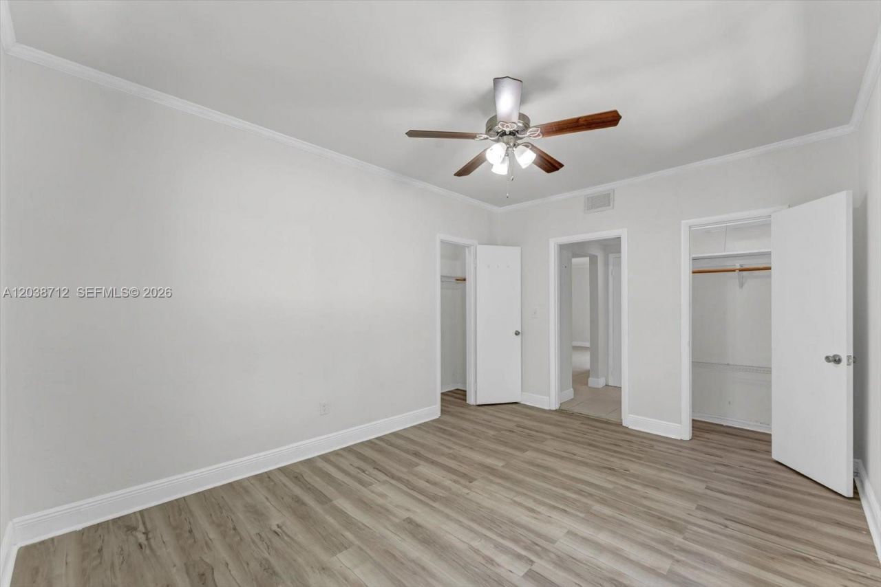 653 Michigan Av, Unit 15, Miami Beach, FL 33139 Photo
