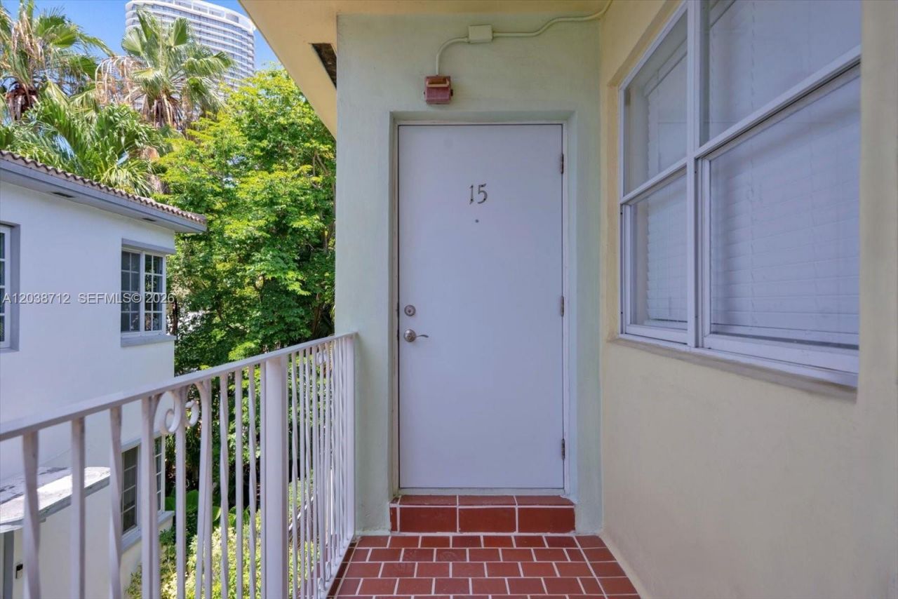 653 Michigan Av, Unit 15, Miami Beach, FL 33139 Photo