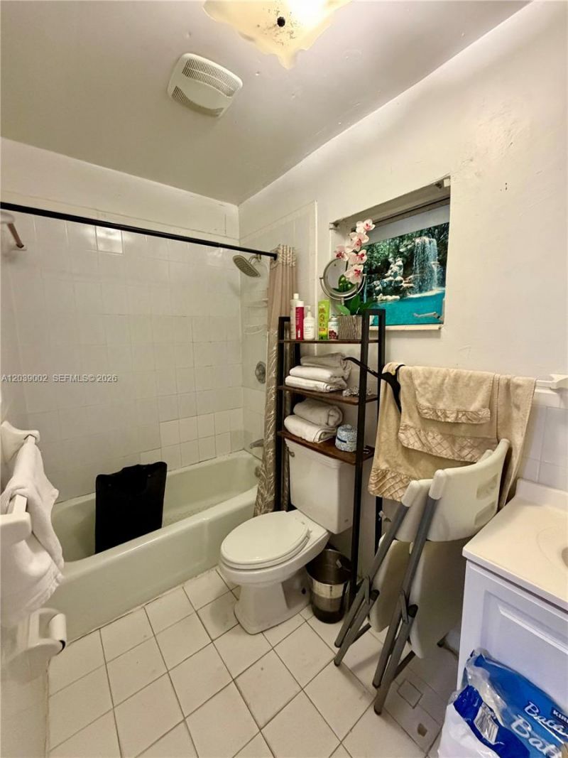 400 NW 44th Ave, Miami, FL 33126 Photo