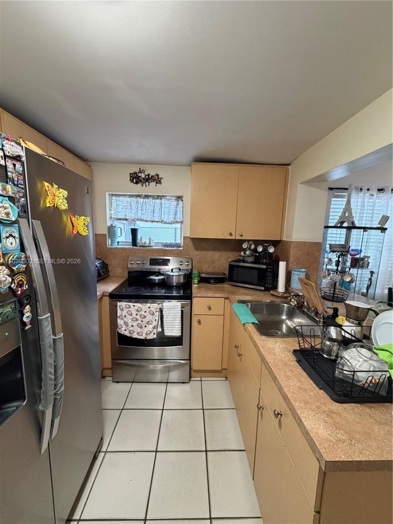 400 NW 44th Ave, Miami, FL 33126 Photo