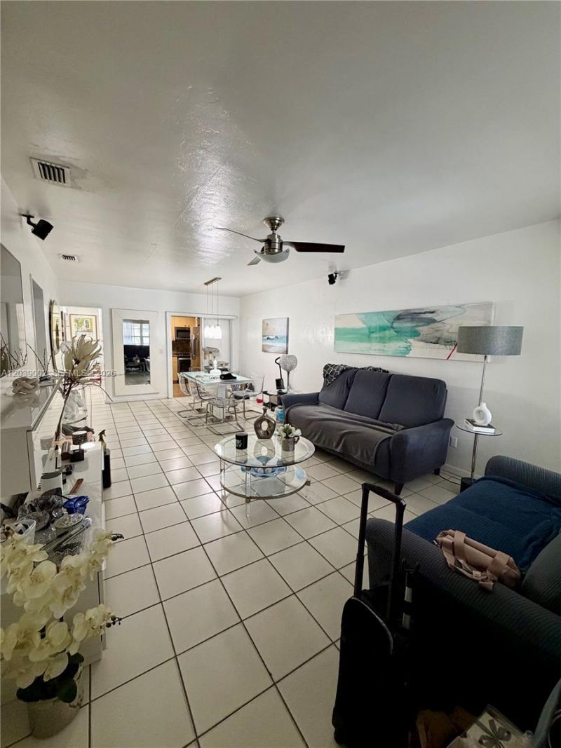 400 NW 44th Ave, Miami, FL 33126 Photo