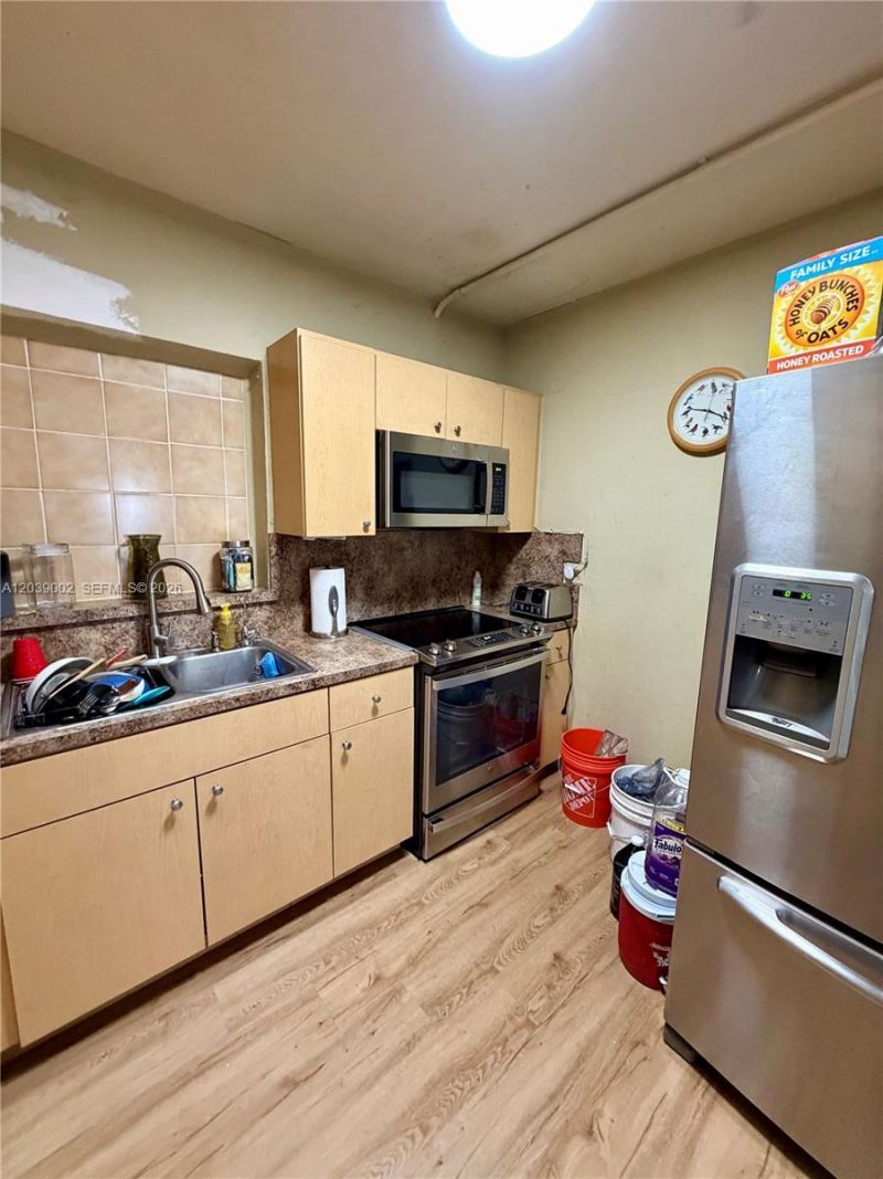 400 NW 44th Ave, Miami, FL 33126 Photo