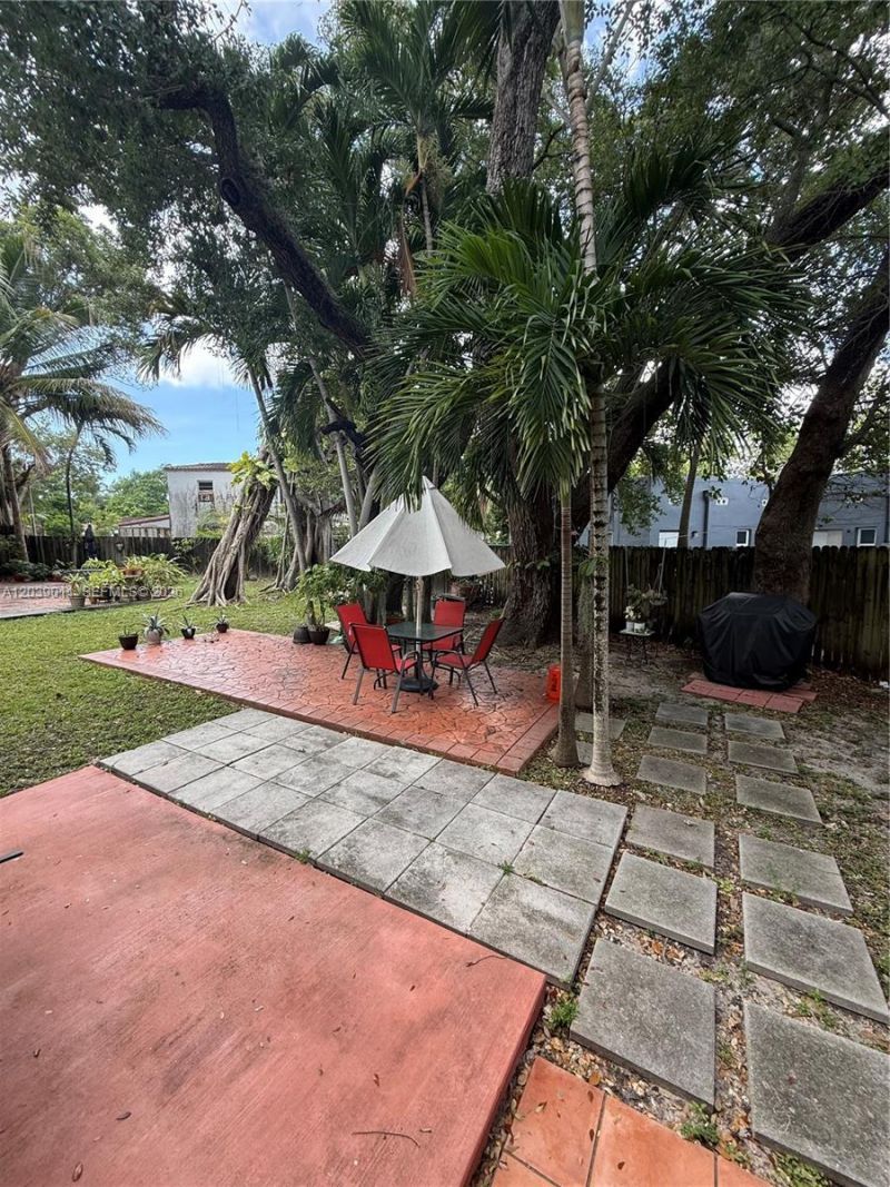 426 NE 77th St Rd , Unit 4, Miami, FL 33138 Photo