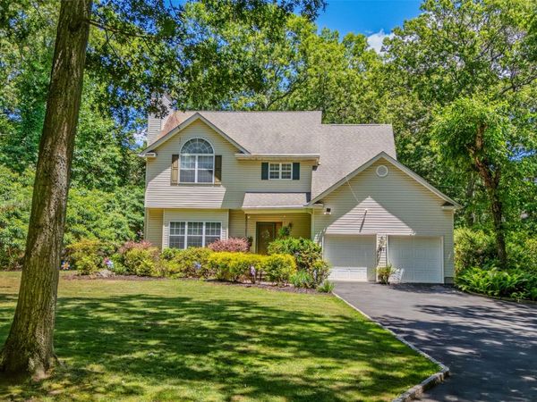 67 Oak Street , Centereach, NY 11720
