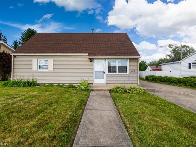128 Pembroke Road , Steubenville, OH 43953 Photo 1