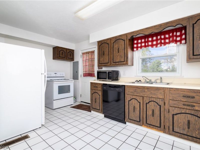 128 Pembroke Road , Steubenville, OH 43953 Photo 12