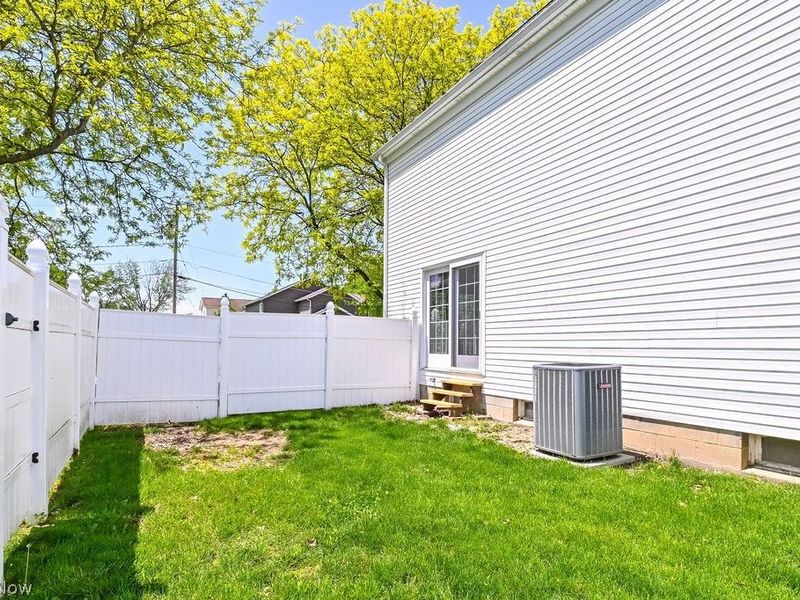 109 Seymour Avenue , Mogadore, OH 44260 Photo 47
