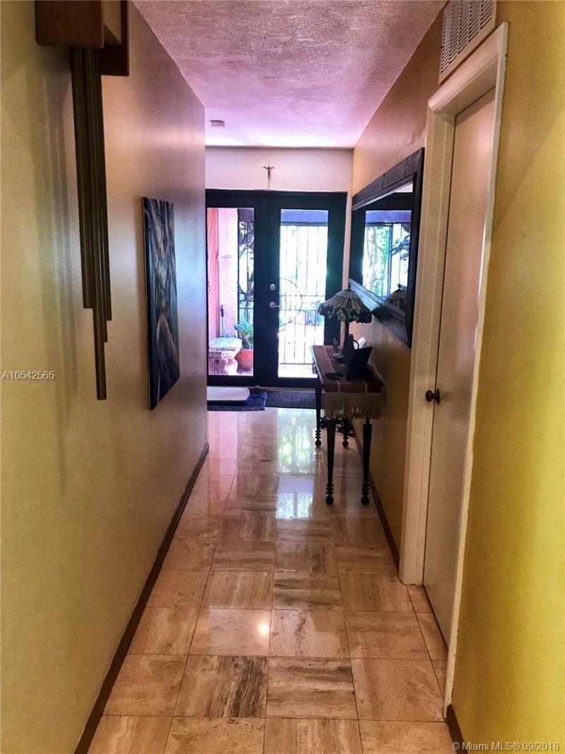 414 NE 195th Street, Unit 414, Miami, FL 33179 Photo