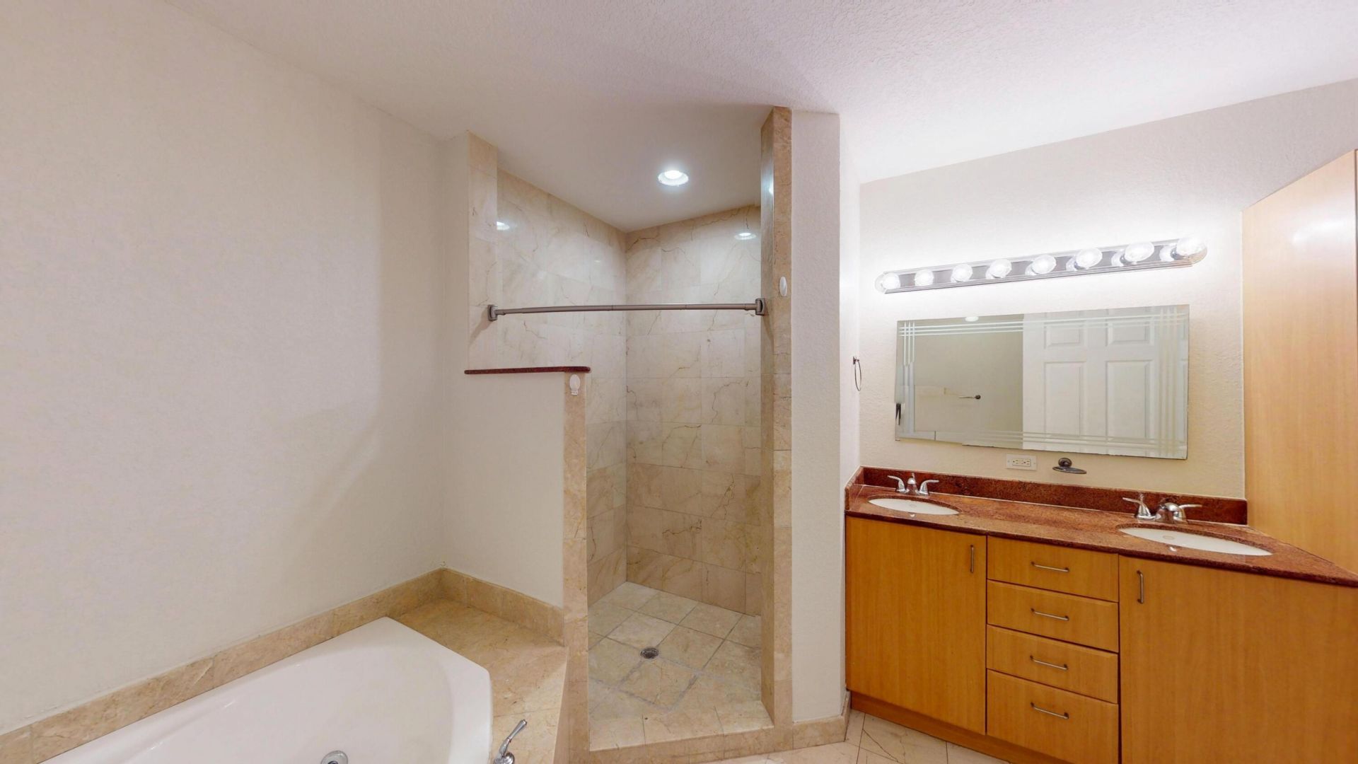 1610 Presidential Way, Unit 505, West Palm Beach, FL 33401 Photo