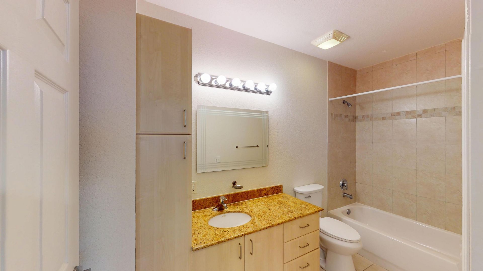 1610 Presidential Way, Unit 505, West Palm Beach, FL 33401 Photo