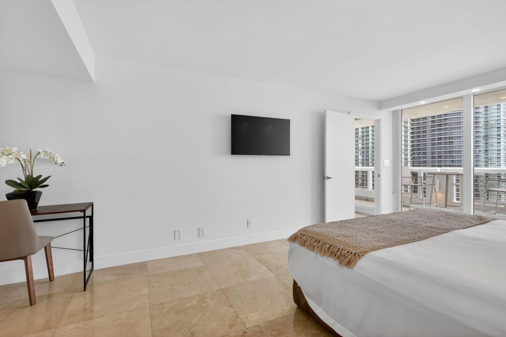 1717 N Bayshore Drive, Unit A-2935, Miami, FL 33132 Photo