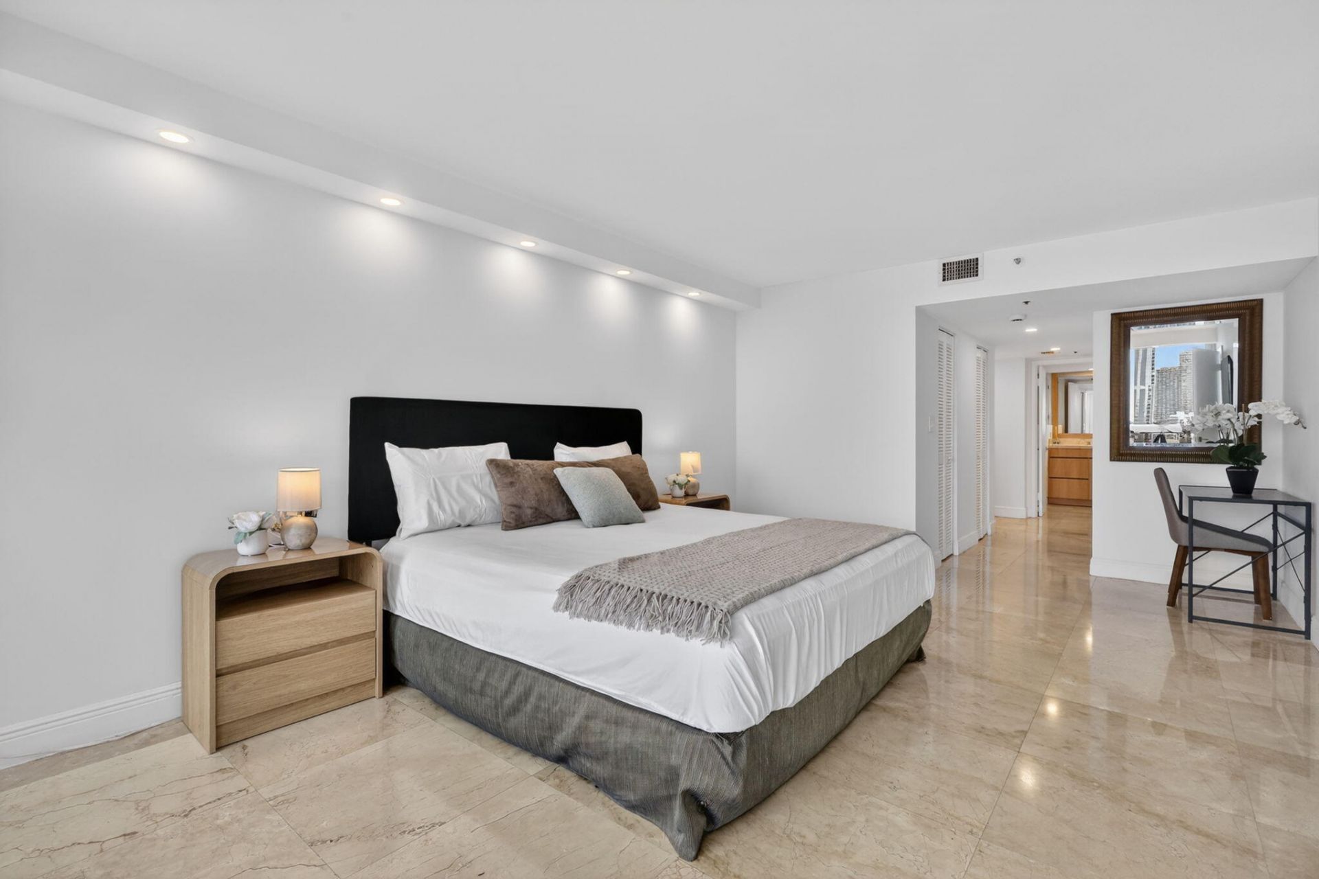1717 N Bayshore Drive, Unit A-2935, Miami, FL 33132 Photo