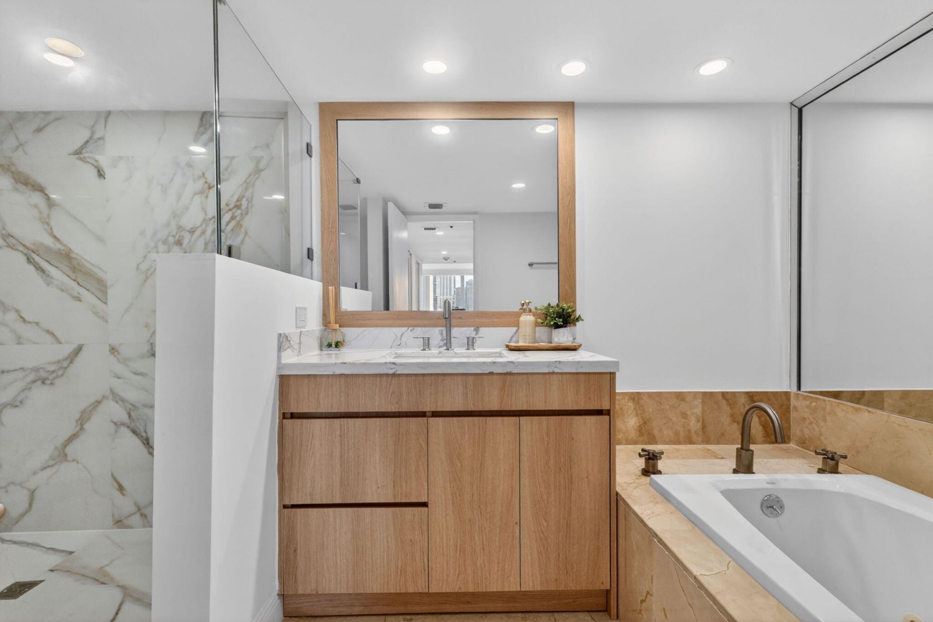 1717 N Bayshore Drive, Unit A-2935, Miami, FL 33132 Photo