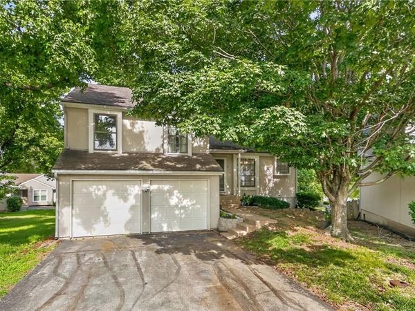 12357 W 107th Terrace, Overland Park, KS 66210