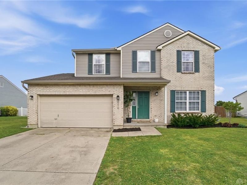 2010 Clearstream Way, Englewood, OH 45315 Photo 2